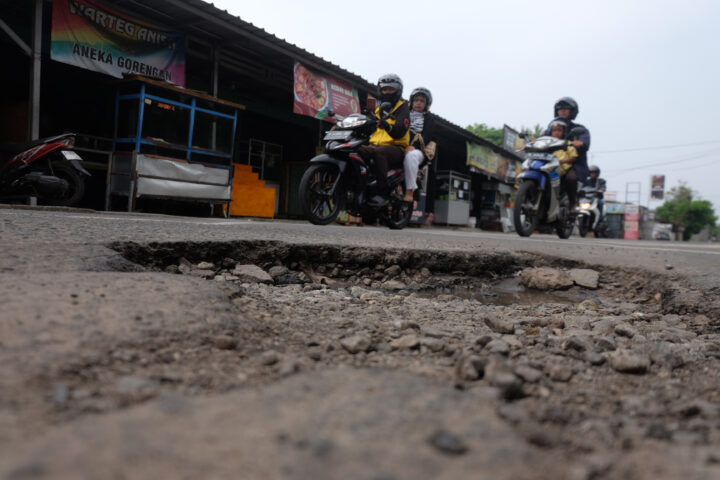 Doni Serang Jalan Ciracas Kota Serang Berlubang 1