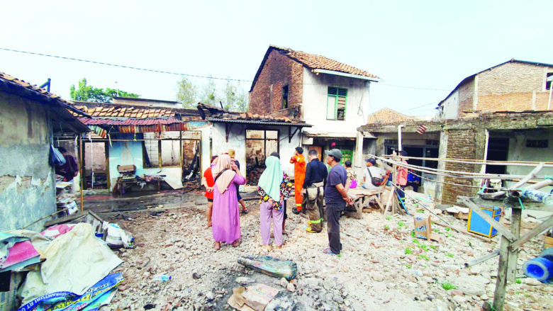 5 Kamar Kontrakan Terbakar, 3 Orang Terluka