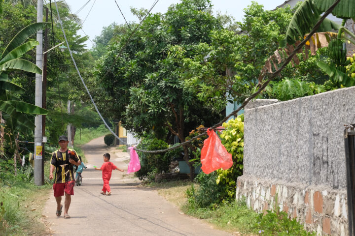 Doni Serang Kabel Menjuntai di Kecamatan Curug Kota Serang 1