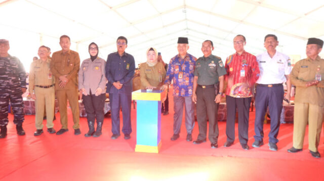 Doni Serang Plh Sekda Banten Meluncurkan Aplikasi Siloker 1