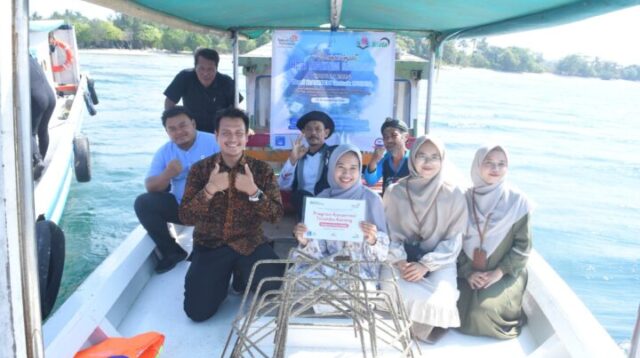 PT Telkom Indonesia Tanam 100 Rak Transplantasi Terumbu Karang di Pulau Tunda Serang