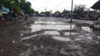 Doni Serang Jalanan Terminal Sukadiri Kota Serang Rusak 1