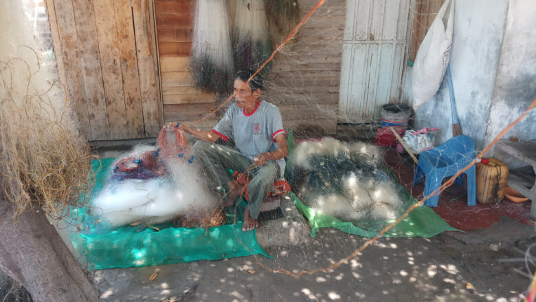 Doni Serang Tata Jaraing Disela Tak Melaut 1