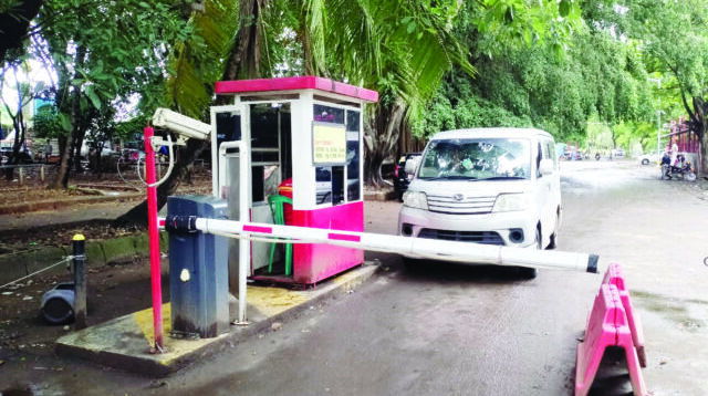 Gate Parkir Stadion Maulana Yusuf Bakal Dibongkar