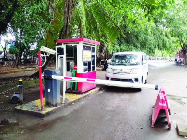 Gate Parkir Stadion Maulana Yusuf Bakal Dibongkar