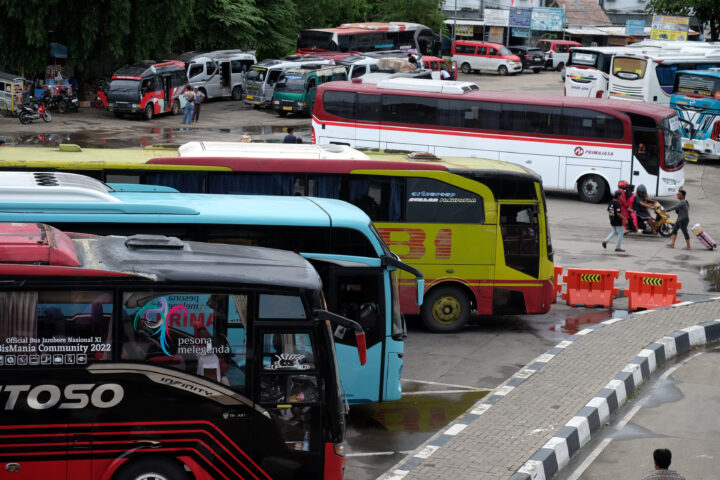 Doni Serang Bus Yang Datang ke Terminal Pakupatan Saat Nataru Naik 11 Persen Dibanding Tahun Lalu 1