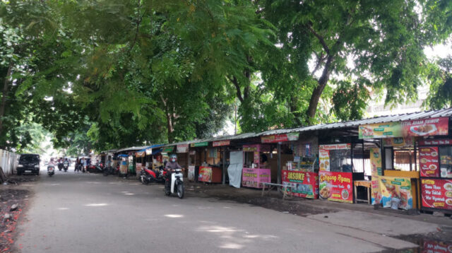 Doni Serang DLH Kota Serang Tahun Depan Relokasi PKL Sisi Rel Stadion Maulana Yusuf 1