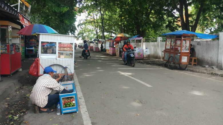 Doni Serang PKL Stadion Maulana Yusuf Bakal Bebersih 1