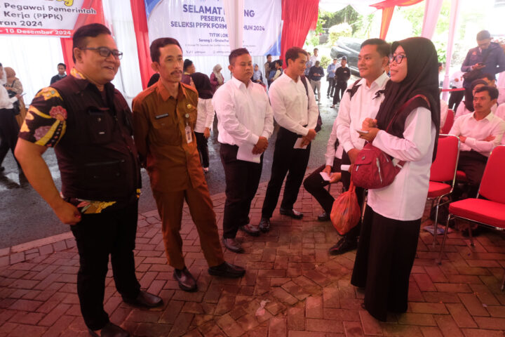 Doni Serang Pj Sekda Banten Tinjau Tes Seleksi P3K 1