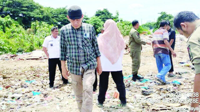 DLH Kota Tangerang Segel Perusahaan Pengelola Sampah B3 di Uwung Jaya