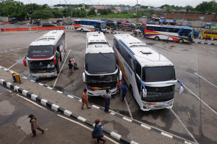 Doni Serang Puncak Arus Balik Libur Nataru di Terminal Pakupatan Diprediksi Tanggal 3 Januari 1