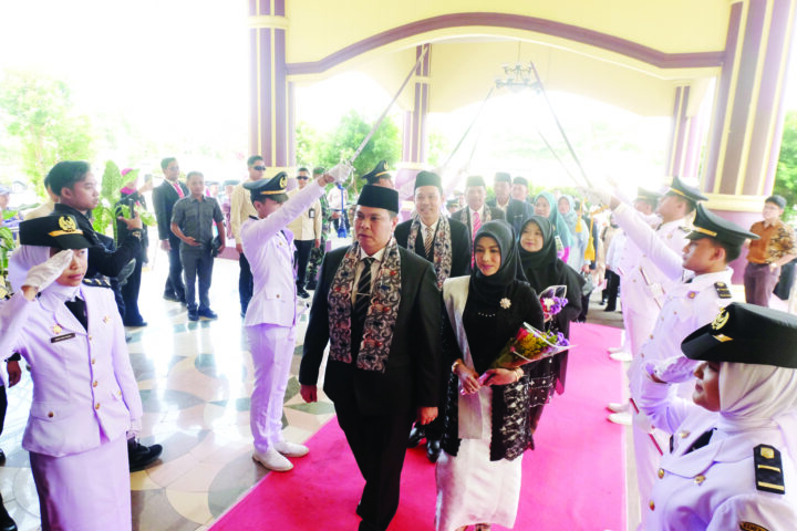 Komitmen Tak Ada Sekolah Roboh dan Warga Kelaparan