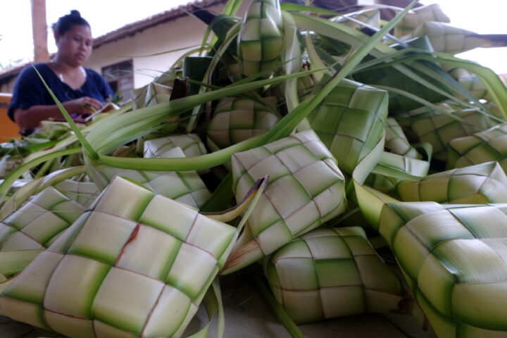 Doni Serang Siti Khodijah Dibayar Rp5000 Untuk 1000 Cangkang Ketupatnya 1
