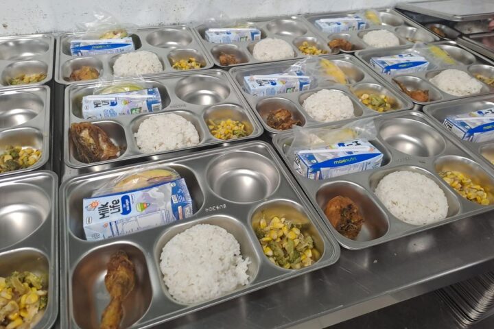 10.000 Siswa SD Belum Rasakan Makan Gratis