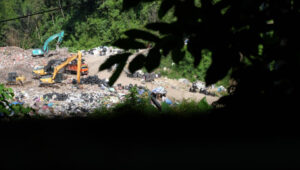 Doni Serang Antisipasi Penumpukan DLH Kota Serang Tambah Ritasi Pengangkutan Sampah 1