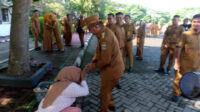 Doni Serang Gubernur Banten Andra Soni Spontan Ajak Salam Pedagang Kopi Asongan 1