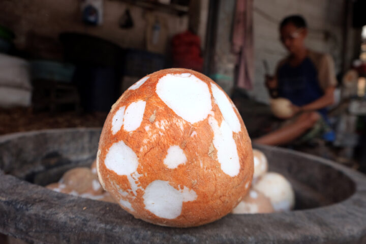 Doni Serang Penjualan Kelapa Parut di Kota Serang Anjlok 1