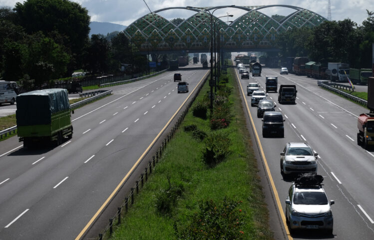 Doni Serang Selasa Dini Hari Tarif Tol Tangerang Merak Naik 1