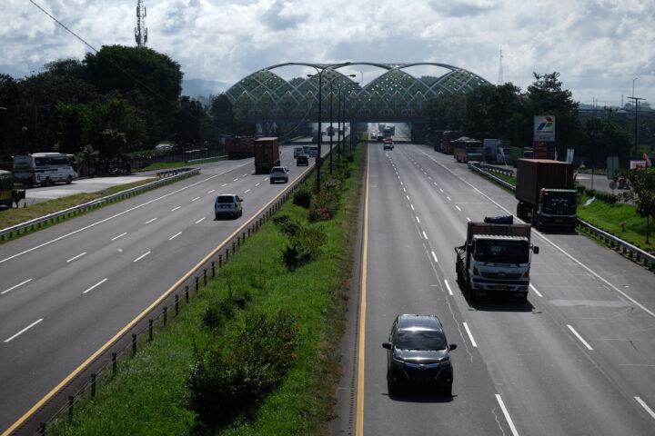Doni Serang Tarif Tol Tangerang Merak Naik 1