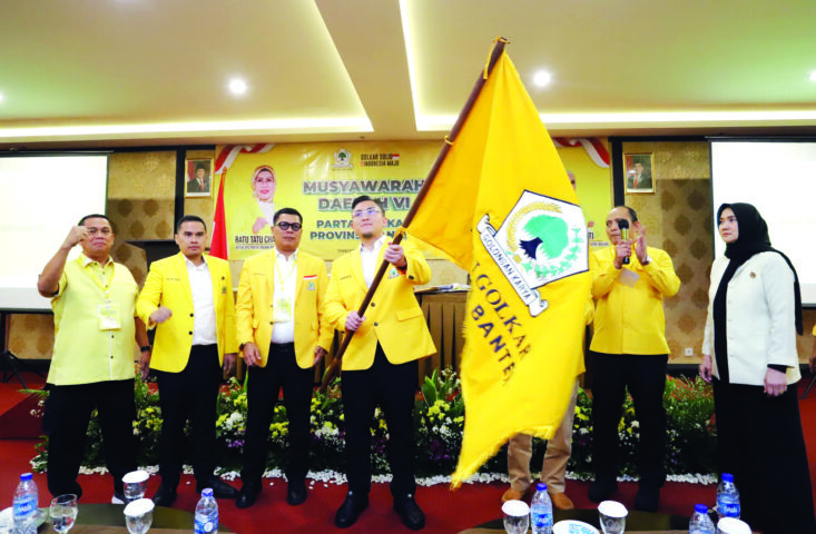 Andika Pikul Beban Berat