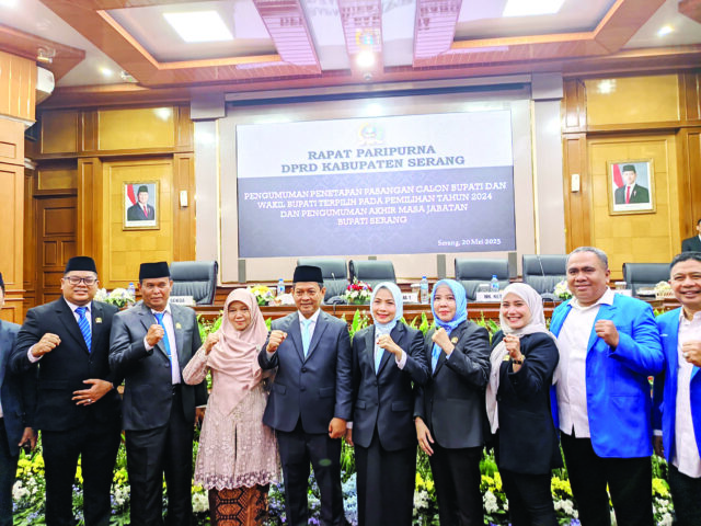 Zakiyah-Najib Minta Warga Serang Bersatu