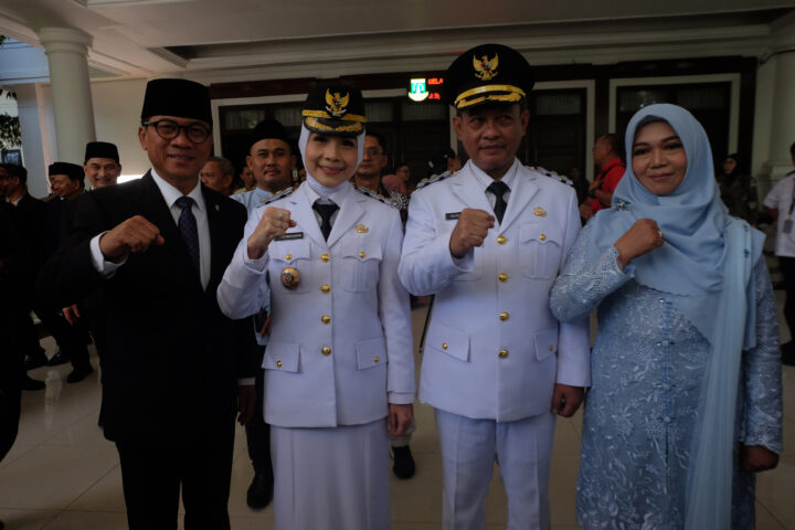 Doni Serang Bupati Serang Fokus Benahi Sampah Liar Pinggir Jalan 1