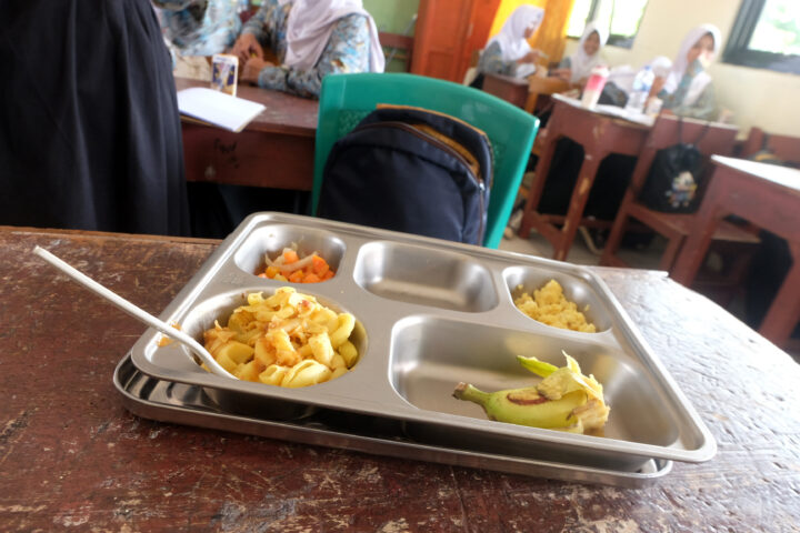 Doni Serang Makan MBG Tersisa Lantaran Masih Kenyang 3