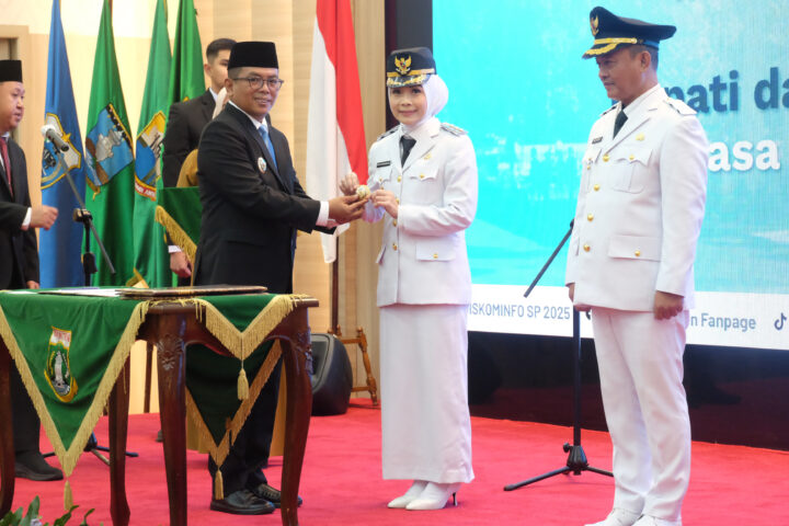 Doni Serang Sematkan Pin 1