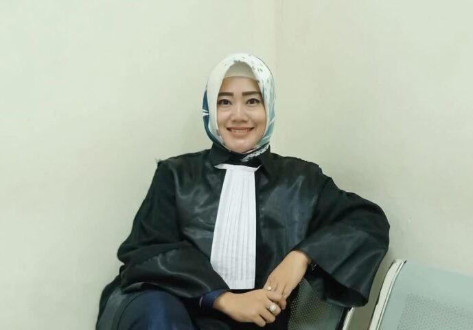 Ely Nursamsiah Ely Nursamsiah