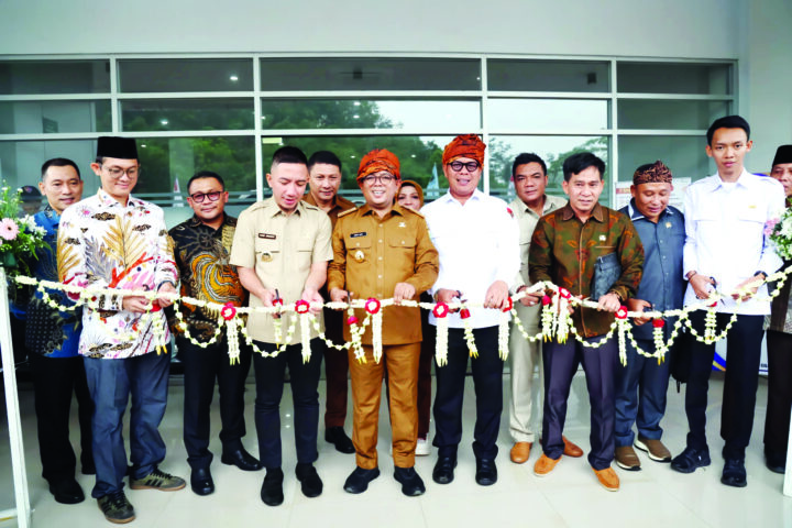 Pengamat Sebut Andra-Dimyati Belum Punya Arah