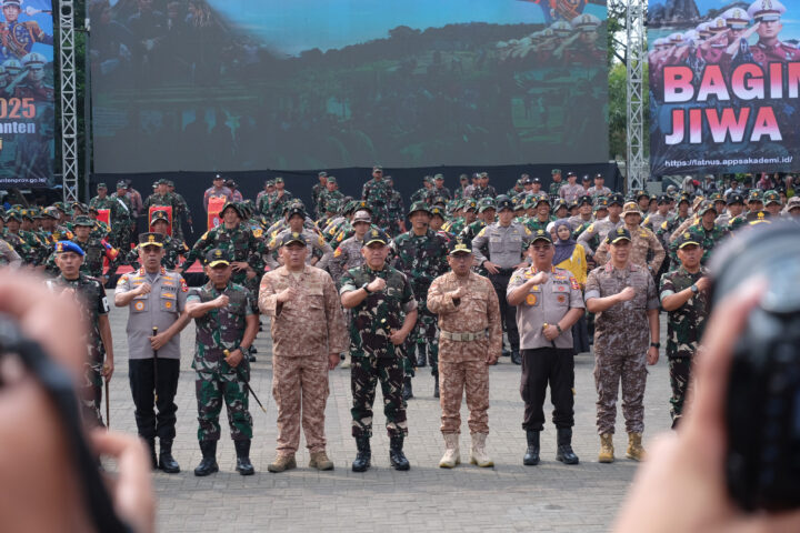 Doni Serang Apel Pembukaan Latsitarda XLV 2025 di Alun Alun Barat Kota Serang 1