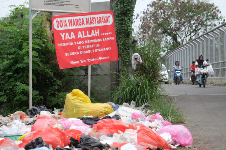 Doni Serang Warga Doakan Pembuang Sampah Dicabut Nyawanya 1