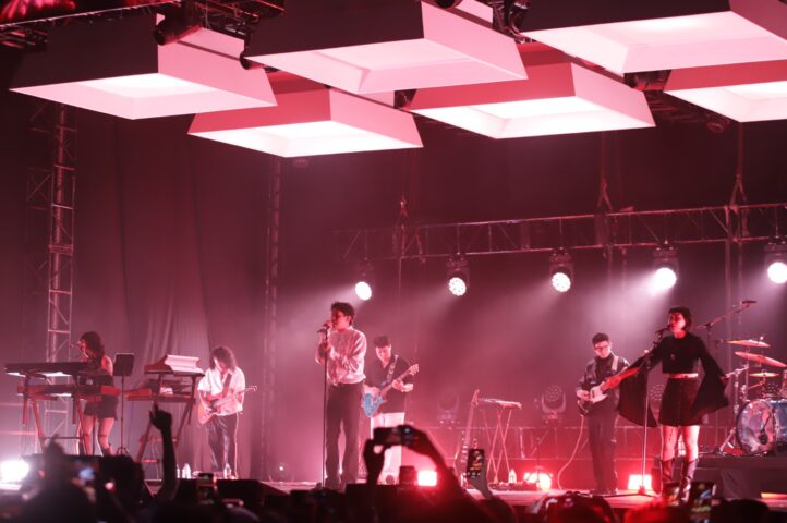 Konser Hindia bertajuk 25 on Blank Canvas jadi ajang perkenalan gaya hidup digital yang diusung oleh bank bjb Konser Hindia bertajuk 25 on Blank Canvas jadi ajang perkenalan gaya hidup digital yang diusung oleh bank bjb