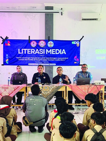 Anak Dikepung Konten Negatif di Medsos