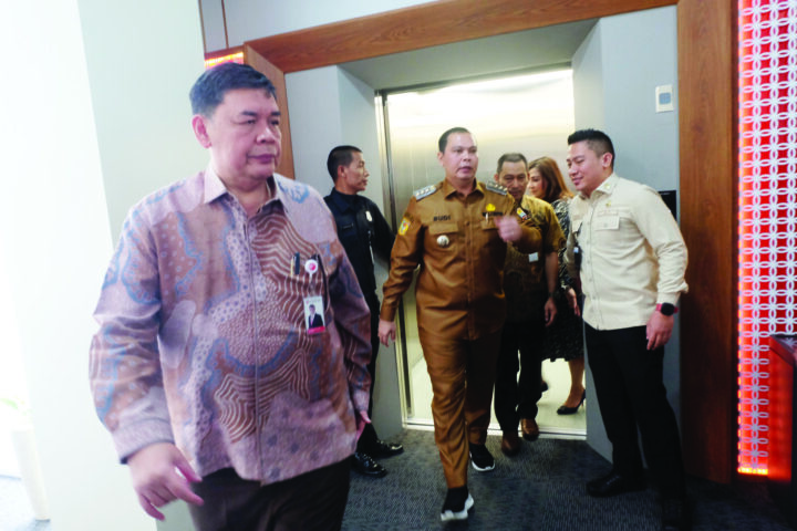 Budi Rustandi Ajak Masyarakat Nabung di Bank Banten