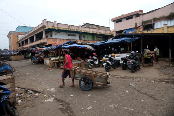 Pemkot Serang Tarik Retribusi Sampah Pasar Rau Senilai Rp36 Juta Doni Serang Pemkot Serang Tarik Retribusi Sampah Pasar Rau Senilai Rp36 Juta Perbulan 1