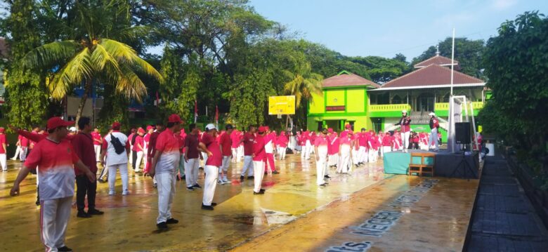 Sambut HUT RI ke 80 , Kemenag Kota Tangerang Launching Senam Bersama - Bantenraya.co.id IMG 20250813 WA0055