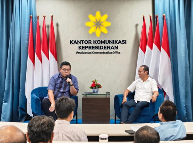 Noudhy Valdryno, Deputi Bidang Diseminasi dan Media Informasi Kantor Komunikasi Presiden Noudhy Valdryno Deputi Bidang Diseminasi dan Media Informasi Kantor Komunikasi Presiden