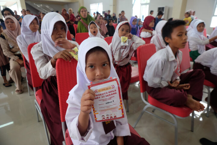 100 Siswa Sekolah Rakyat di Kota Serang Ikuti MPLSR Doni Serang 100 Siswa Sekolah Rakyat di Kota Serang Ikuti MPLSR 1