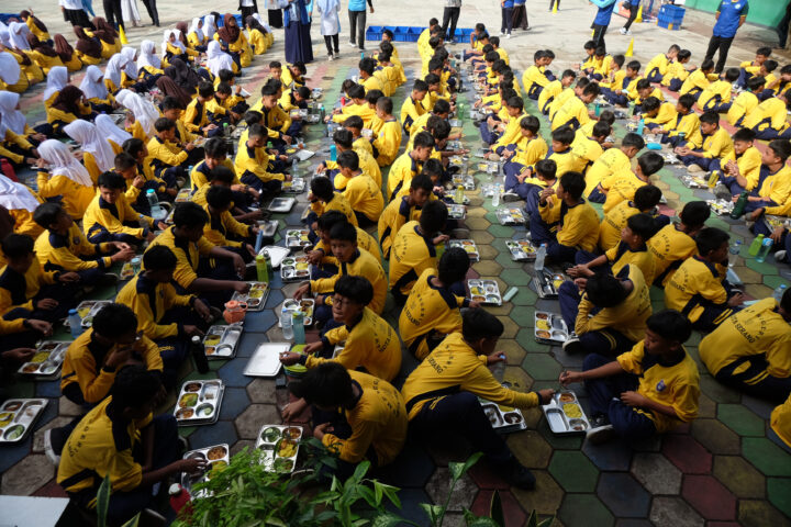 74166 Pelajar di Kota Serang Belum Menerima Manfaat MBG Doni Serang 74166 Pelajar di Kota Serang Belum Menerima Manfaat MBG 1