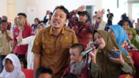 Wakil Walikota Serang Nur Agis Aulia Nyanyi Sama Walimurid dan S Doni Serang Wakil Walikota Serang Nur Agis Aulia Nyanyi Sama Walimurid dan Siswa Sekolah Rakyat di MPLSR 1