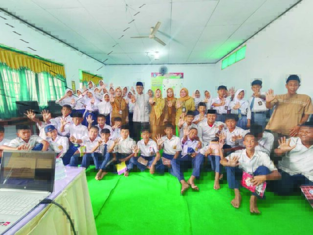 SMP Al-A'raaf Apresiasi Penyuluhan Perlindungan Anak dari DP3AP2KB