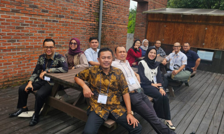 kepala desa ke korea kabupaten serang Kepala Desa Sindangheula Suheli bersama peserta lainnya sedang mengikuti pelatihan di Korea Selatan, Selasa 2 September 2025.