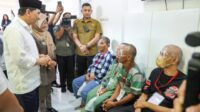 Wakil Gubernur Banten, Dimyati Natakusumah membuka acara operasi mata katarak dari Baznas Banten di Klinik Utama Mata Saruni, Kecamatan Majasari, Kabupaten Pandeglang, Selasa 2 September 2025.