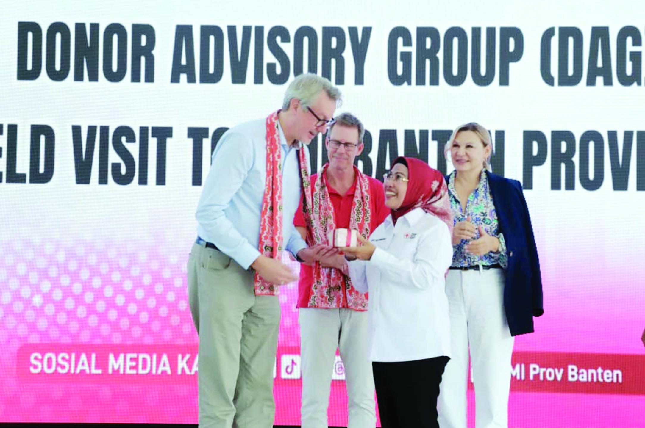 Delegasi DAG-IFRC Kagumi Manajemen Organisasi dan Pembinaan Relawan PMI Banten Delegasi DAG-IFRC Kagumi Manajemen Organisasi dan Pembinaan Relawan PMI Banten