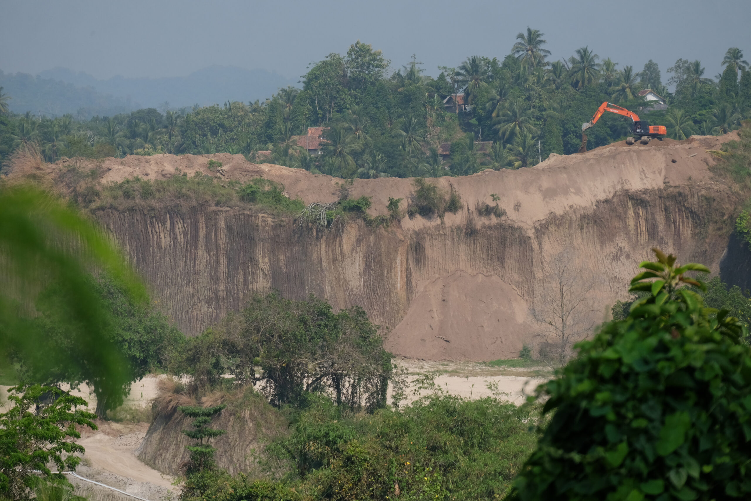 Doni Cilegon Aktivitas Galian C di Bagendung Kota Cilegon 1 scaled