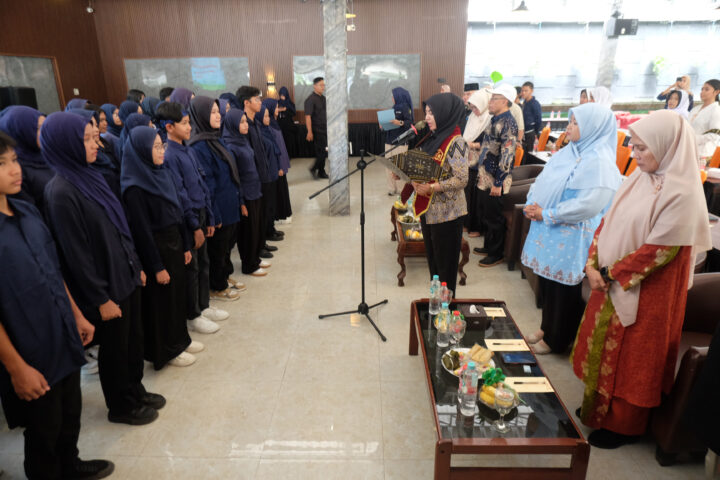 Doni Serang Arfina Rustandi Kukuhkan Forum Anak Kota Serang 1