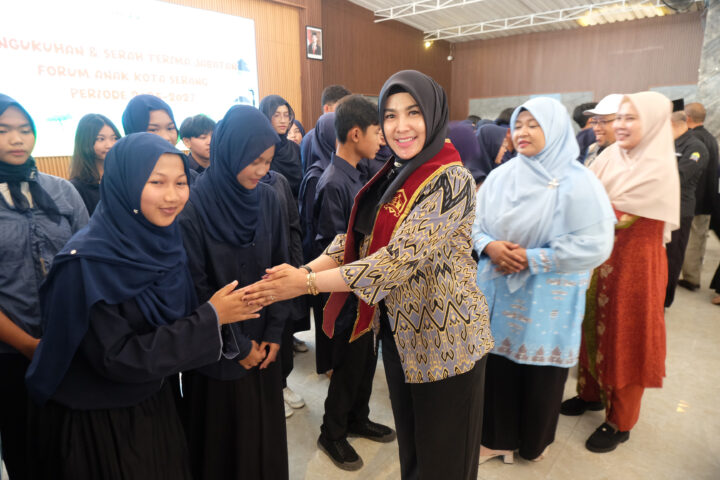 Bunda Forum Anak Kota Serang Arfina Rustandi Minta Korban Bullyi Doni Serang Bunda Forum Anak Kota Serang Arfina Rustandi Minta Korban Bullying Untuk Speakup 1