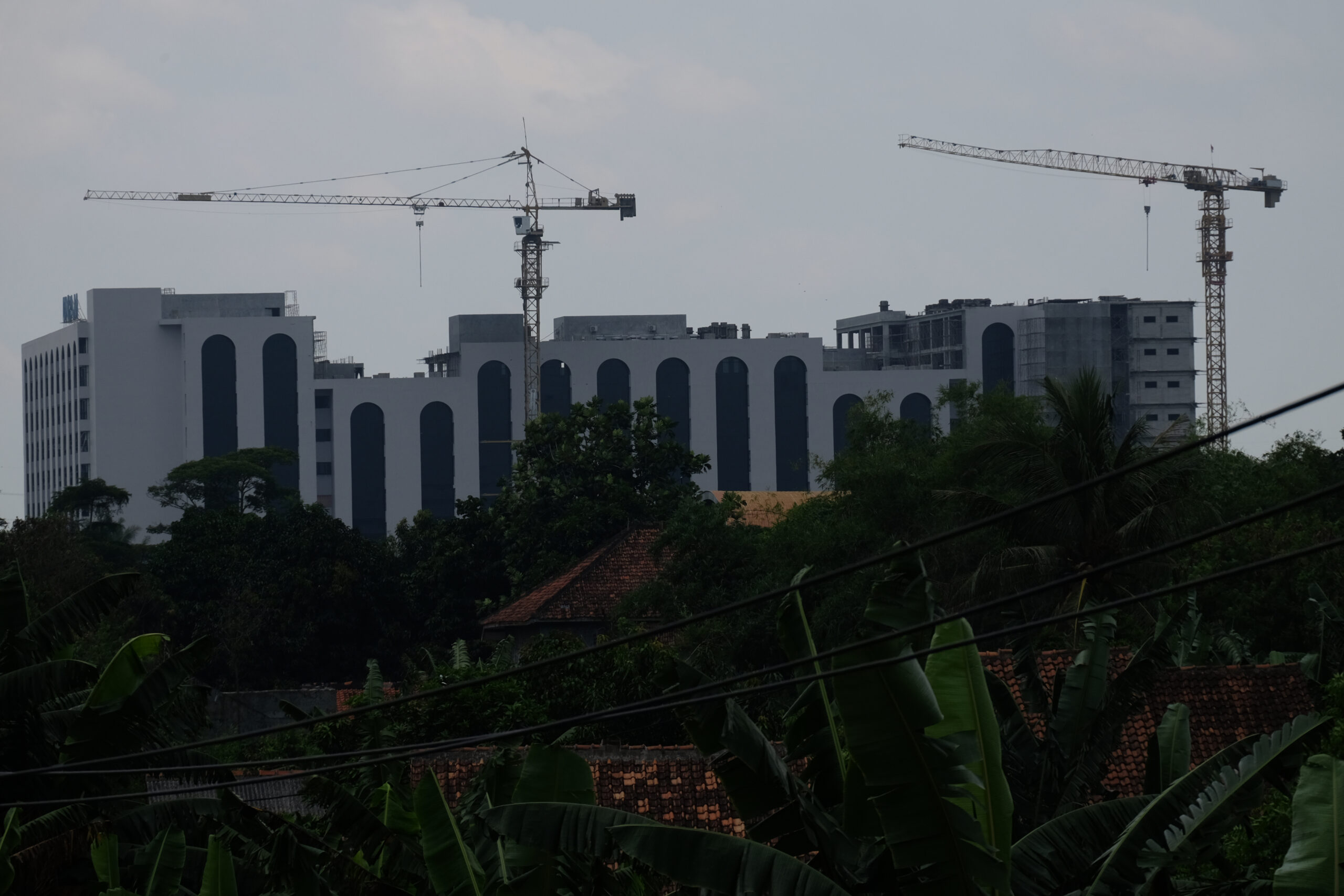 Doni Serang Pemkot Serang Bakal Bongkar Bangunan Yang Tak Miliki Izin PBG 1 scaled