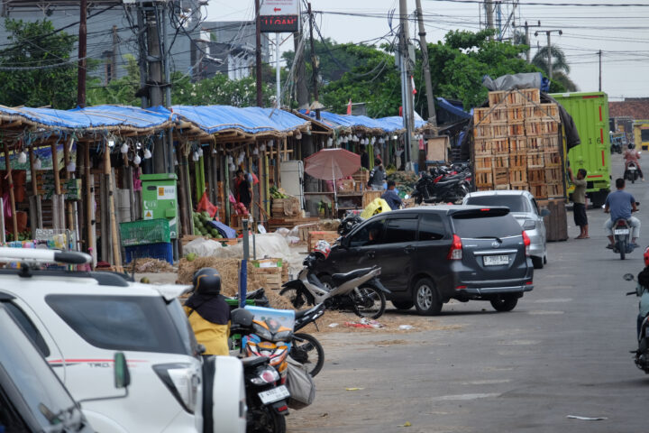 Doni Serang Terkait Pedagang Berjualan Diatas Jalur Pipa Gas Pemkot Serang 3 Kali Bersurat ke Perusahaan Pipa Gas Namun Belum Dijawab 1